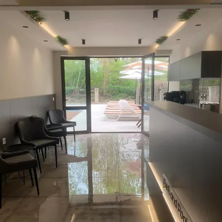 Appartamento Park And Pool