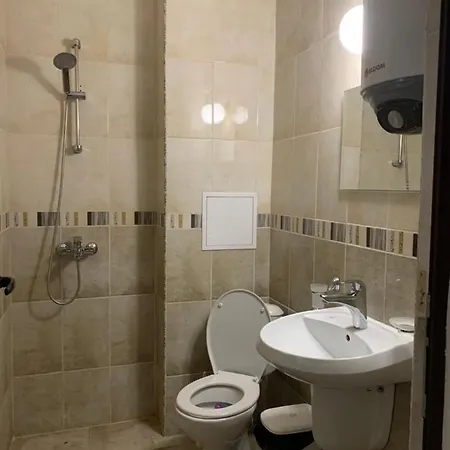 Park And Pool Apartman *